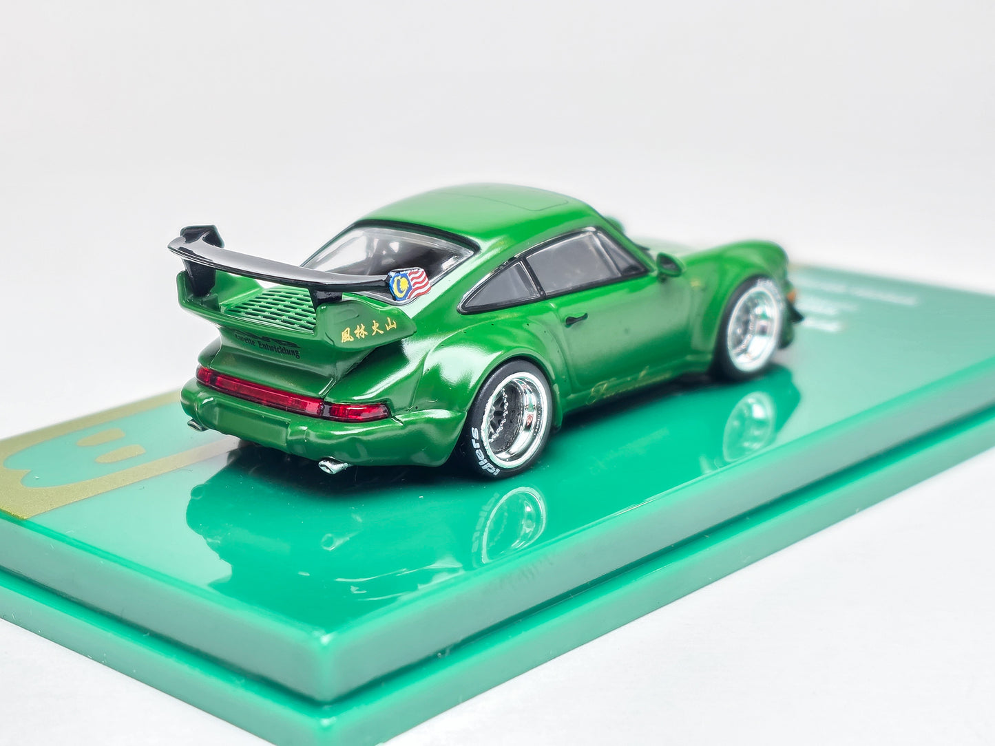 Tarmac Works 1/64 Taiwan 7-11 Limited Porsche RWB 964 Furinkazan