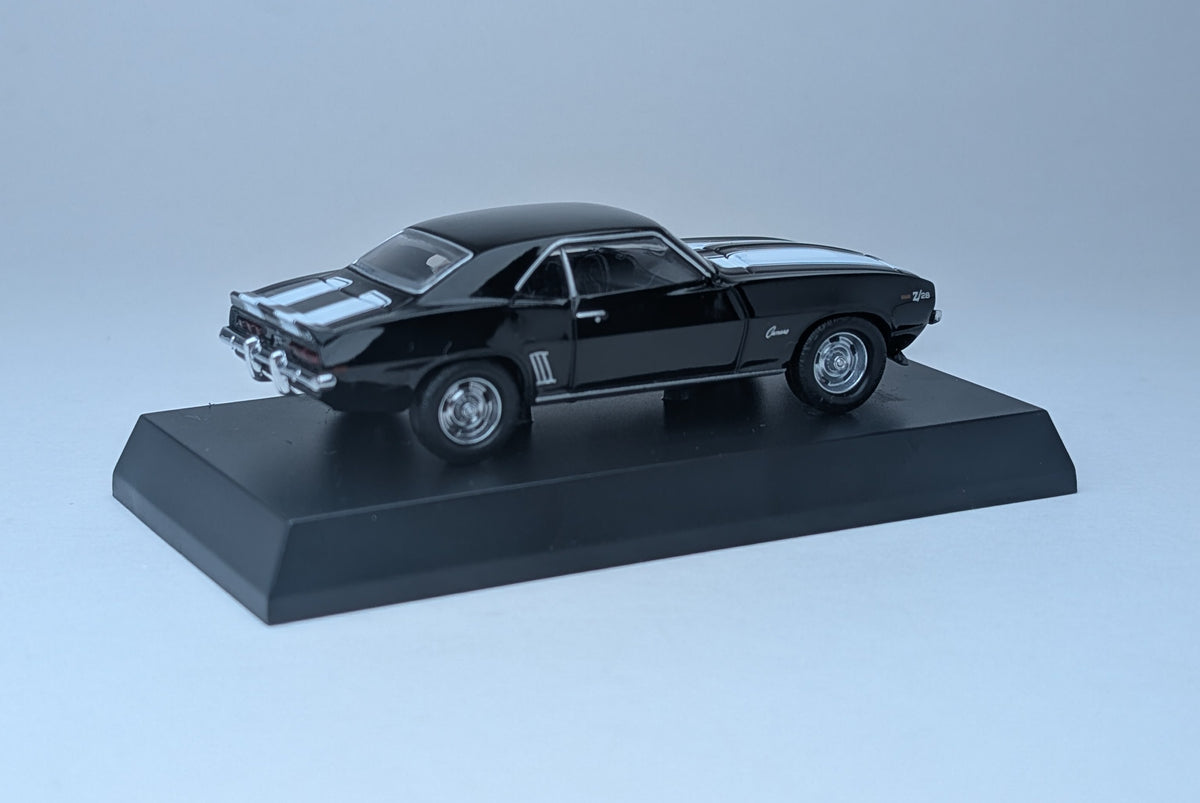 KYOSHO 1:64 USA Sports Car Minicar Collection Chevrolet Camaro Z28 (Black and White)