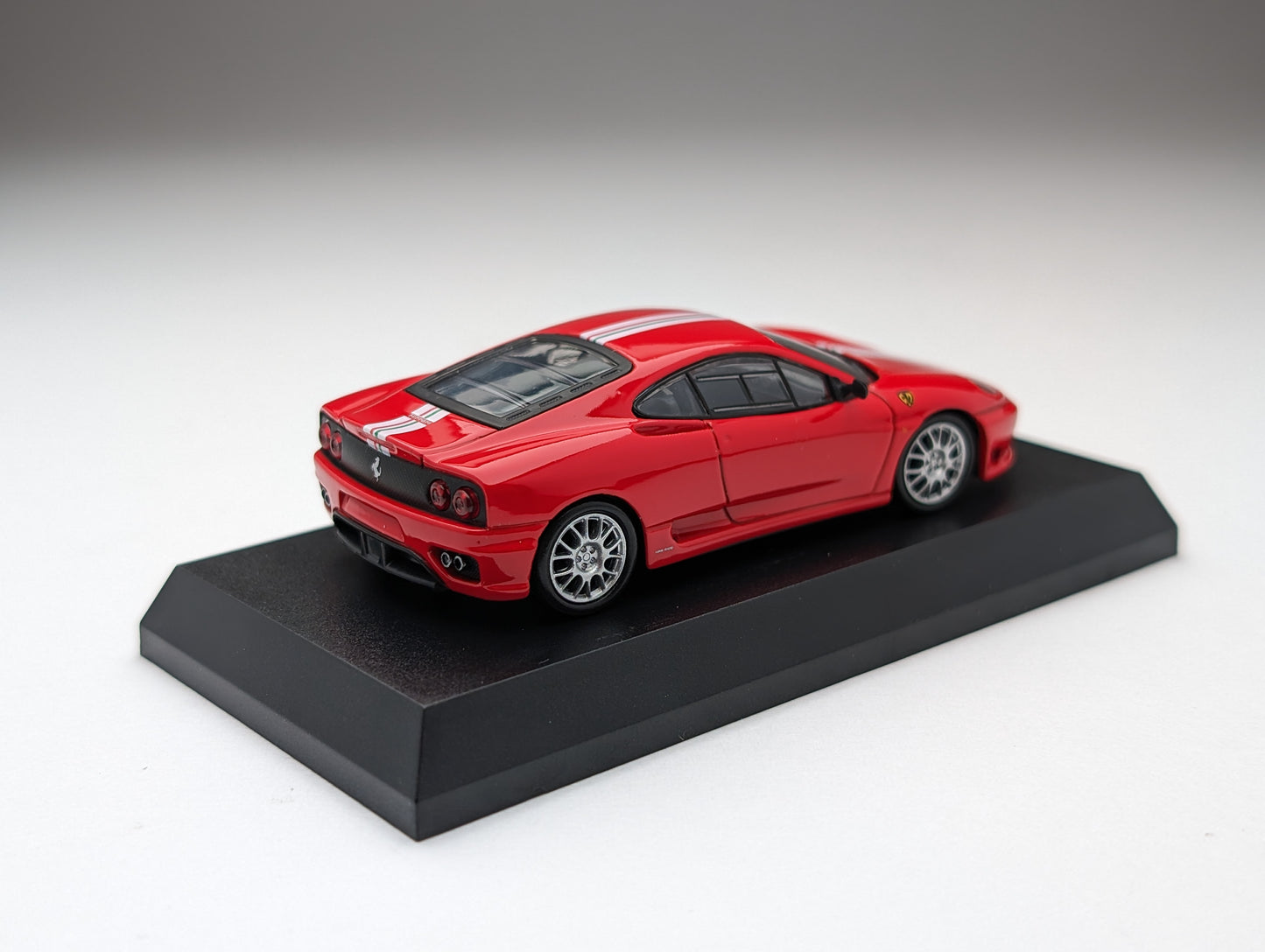 KYOSHO 1:64 Ferrari Challenge Stradele (Red)