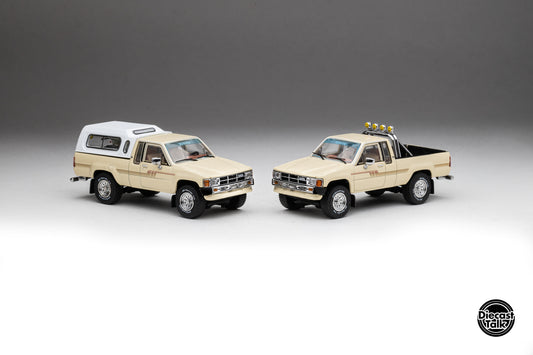 DiecastTalk Exclusive 1/64 Toyota 1985 Hilux SR5 Xtracab Beige with Accessories