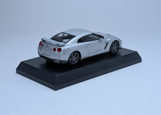 Kyosho 1/64 Scale Minicar Collection Nissan GT-R Spec V (Silver)