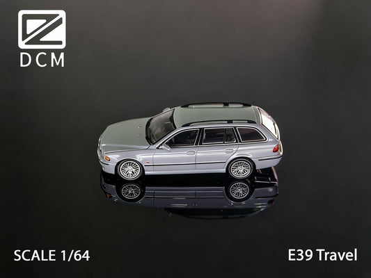 DCM 1:64 BMW M5 E39 Wagon
