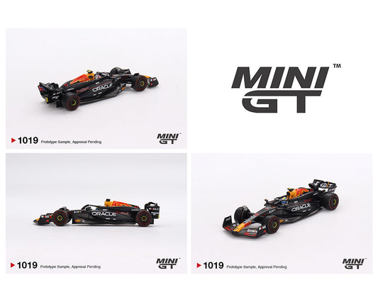 (Preorder) Mini GT 1:64 Oracle Red Bull Racing RB20 #11 Sergio Pérez 2024 F1 2024 Bahrain GP 2nd Place