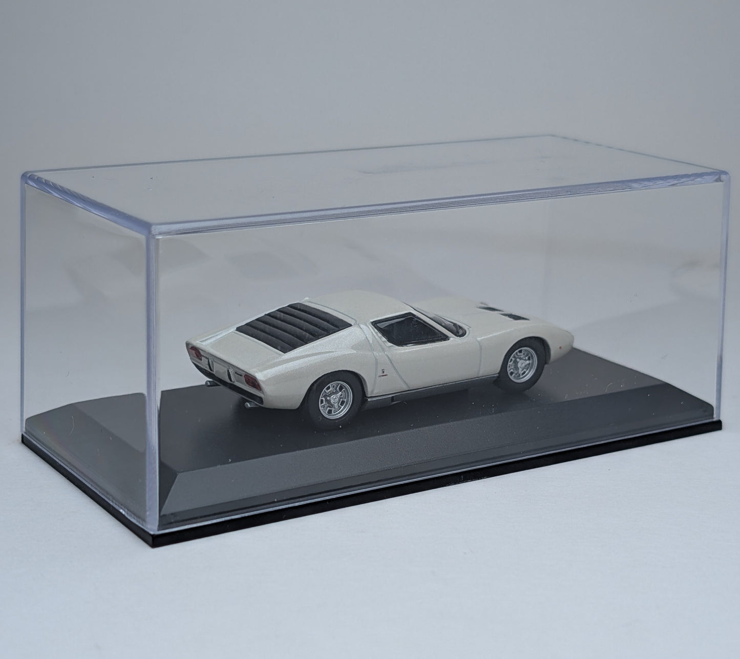 KYOSHO 1:64 Lamborghini Miura P400 (Pearl White)