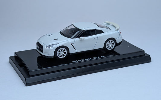 Kyosho Beads Collection Nissan GT-R (White)