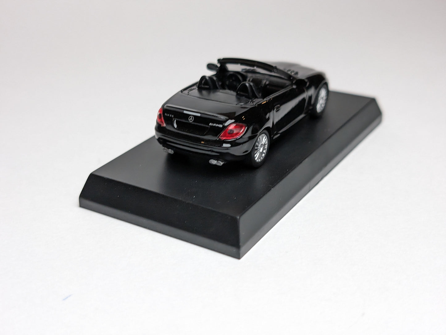 Kyosho 1:64 Mercedes-Benz SLK 55 AMG