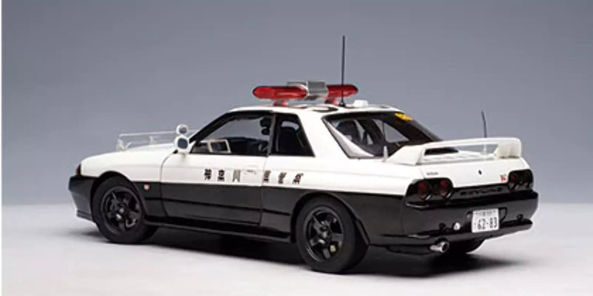 1/18 AUTOart NISSAN SKYLINE GT-R R32 BNR32 POLICE CAR