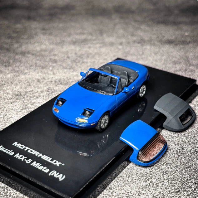 MotorHelix 1:64 Mazda MX-5 Miata (NA)LHD - Laguna Blue