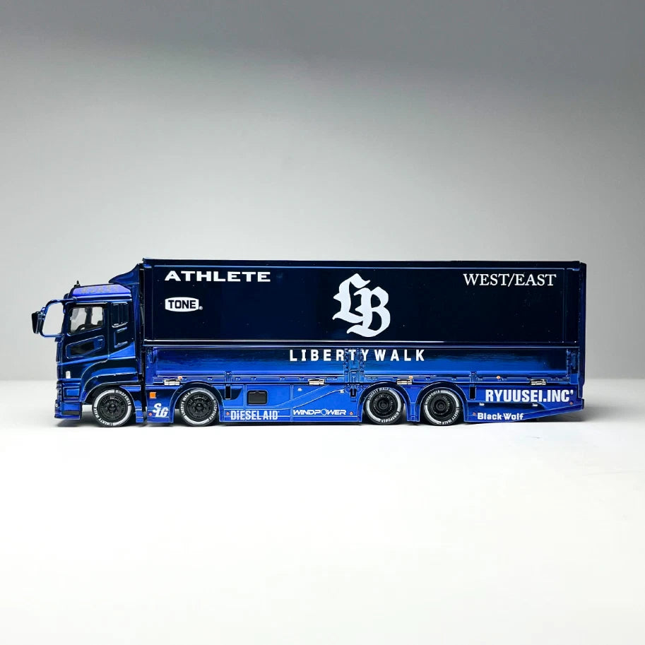 GCD 1:64 Mitsubishi Fuso Super Great Transport LBWK APA Expo