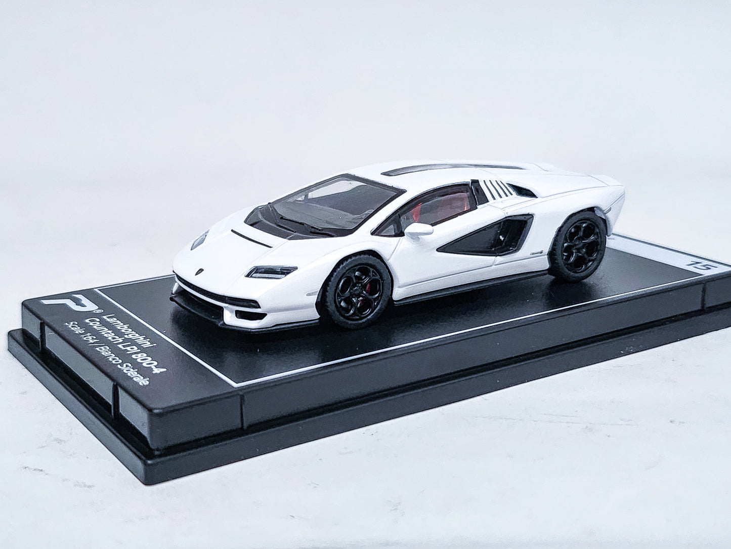 PosterCars 1/64 Lamborghini Countach LPI 800-4 White