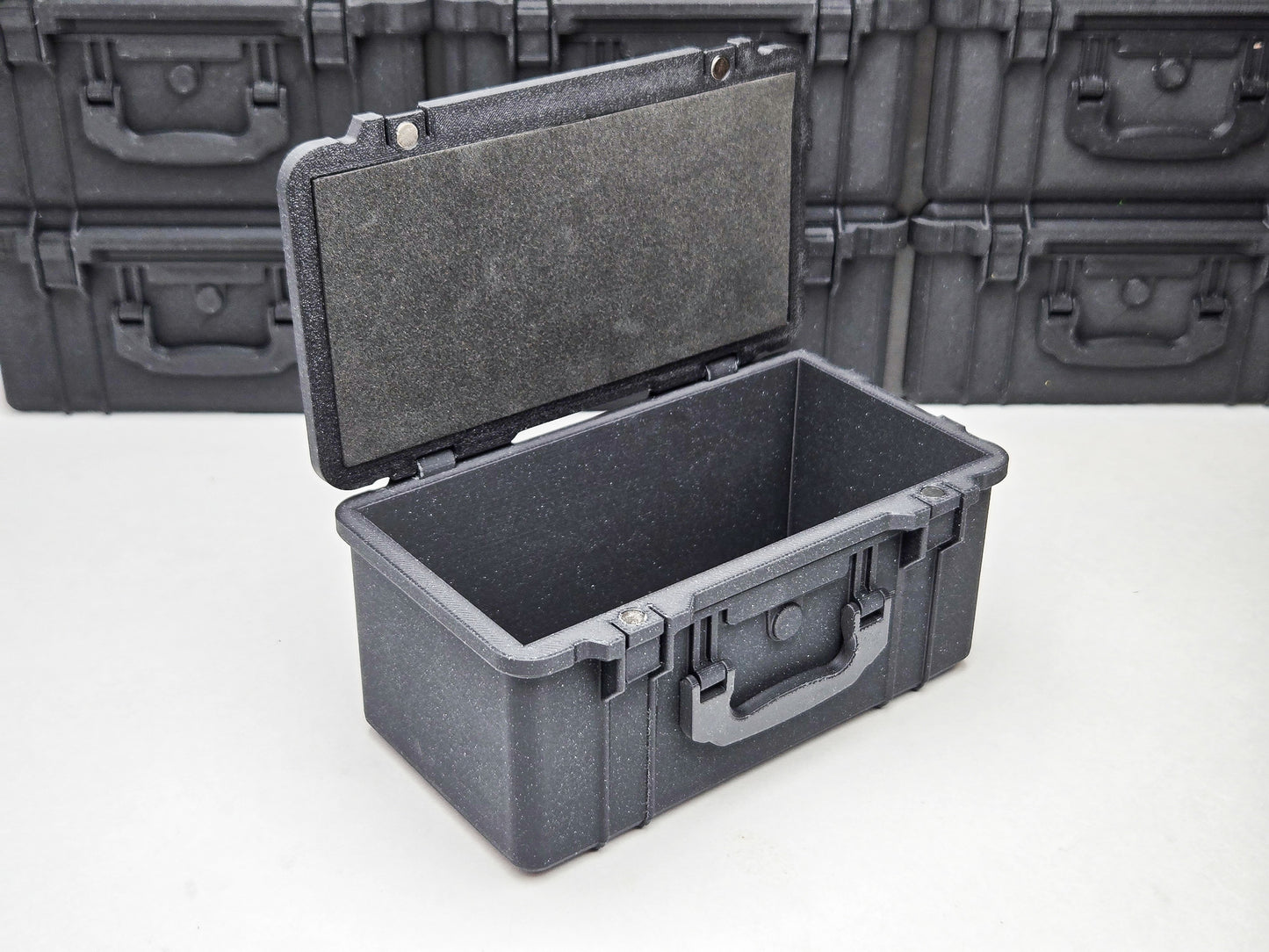 (Pre order) DiecastTalk Exclusive Protective Case/ Storage for 1/64