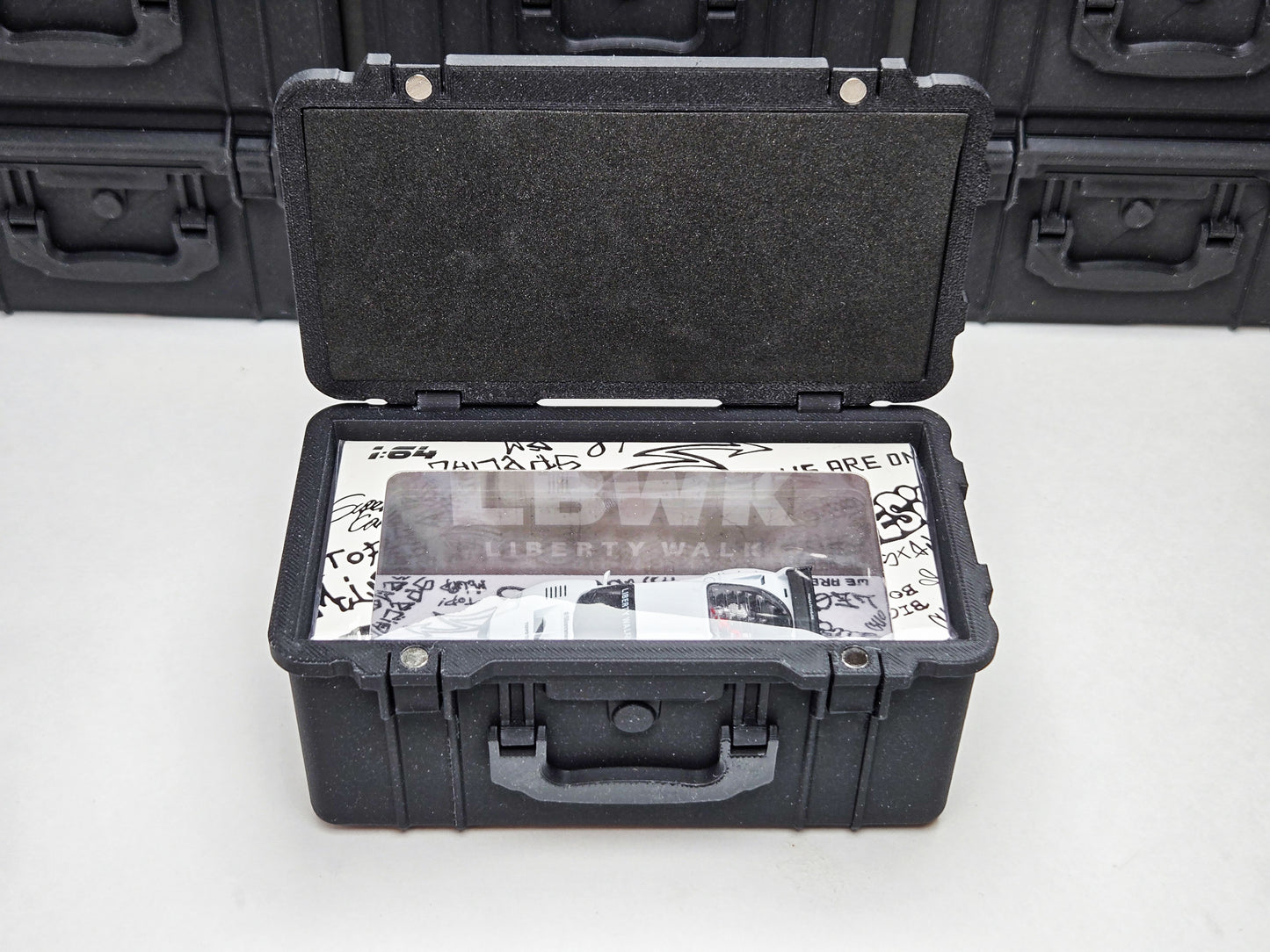 (Pre order) DiecastTalk Exclusive Protective Case/ Storage for 1/64