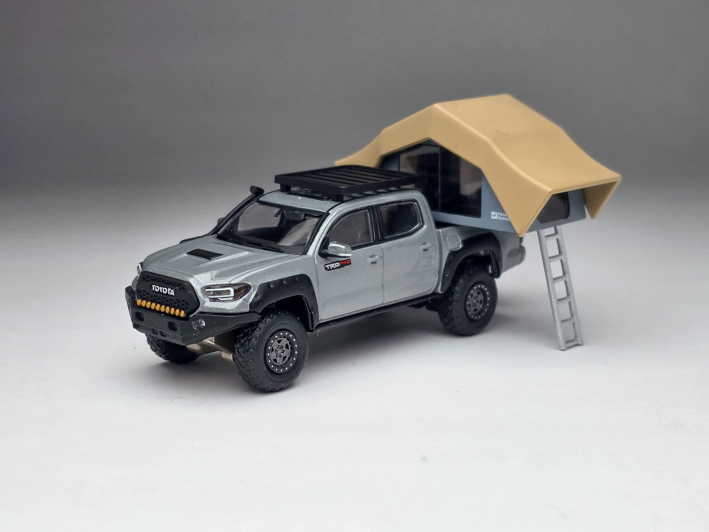 (Bundle) DiecastTalk 1/64 Toyota Tacoma Overland Cement Grey + Diorama