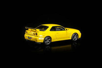 MotorHelix 1/64 Nissan Skyline GT-R R34 V-SPEC II Yellow