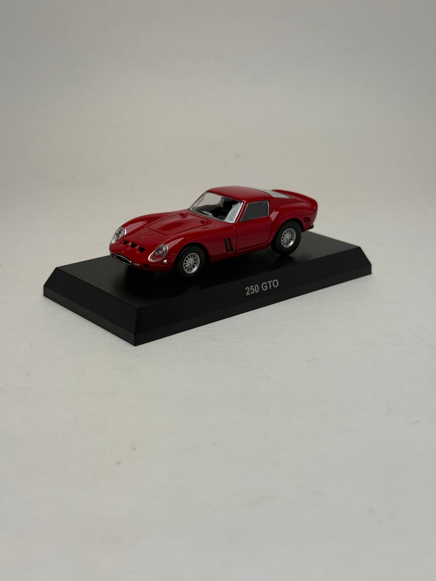 KYOSHO 1:64 Ferrari 250 GTO (red)