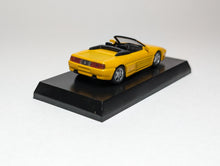 Load image into Gallery viewer, KYOSHO 1:64 Ferrari 348 Spider Yellow