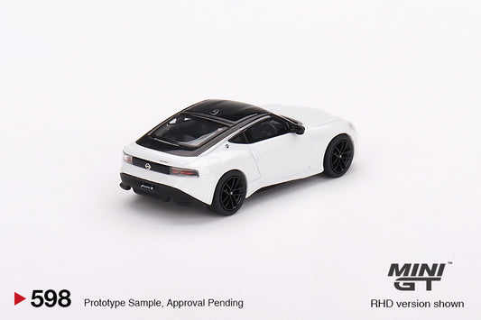 Mini GT 1:64 Nissan Z Performance 2023 – LHD – Everest White – MiJo Exclusives