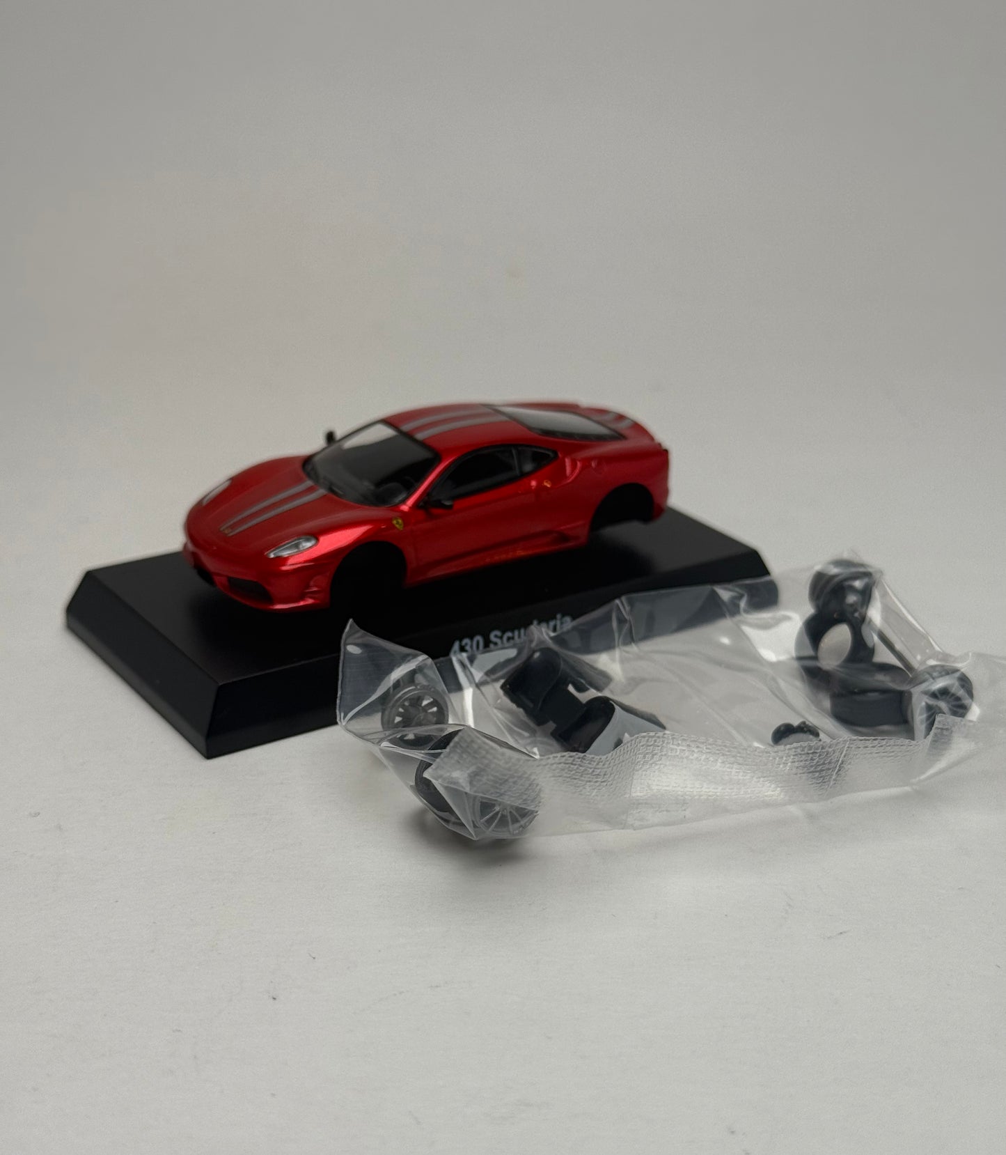 KYOSHO 1:64 Ferrari 430 Scuderia (Chrome Red)