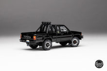 Load image into Gallery viewer, Japan Exclusive DiecastTalk Exclusive 1/64 Toyota 1985 Hilux SR5 Xtracab Black