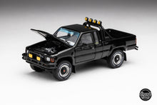 Load image into Gallery viewer, Japan Exclusive DiecastTalk Exclusive 1/64 Toyota 1985 Hilux SR5 Xtracab Black