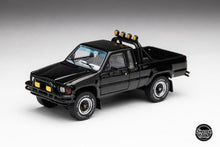 Load image into Gallery viewer, Japan Exclusive DiecastTalk Exclusive 1/64 Toyota 1985 Hilux SR5 Xtracab Black