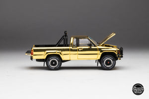 Japan Exclusive DiecastTalk Exclusive 1/64 Toyota 1985 Hilux SR5 Xtracab Black