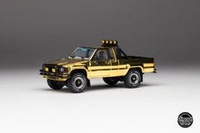 Load image into Gallery viewer, Japan Exclusive DiecastTalk Exclusive 1/64 Toyota 1985 Hilux SR5 Xtracab Black