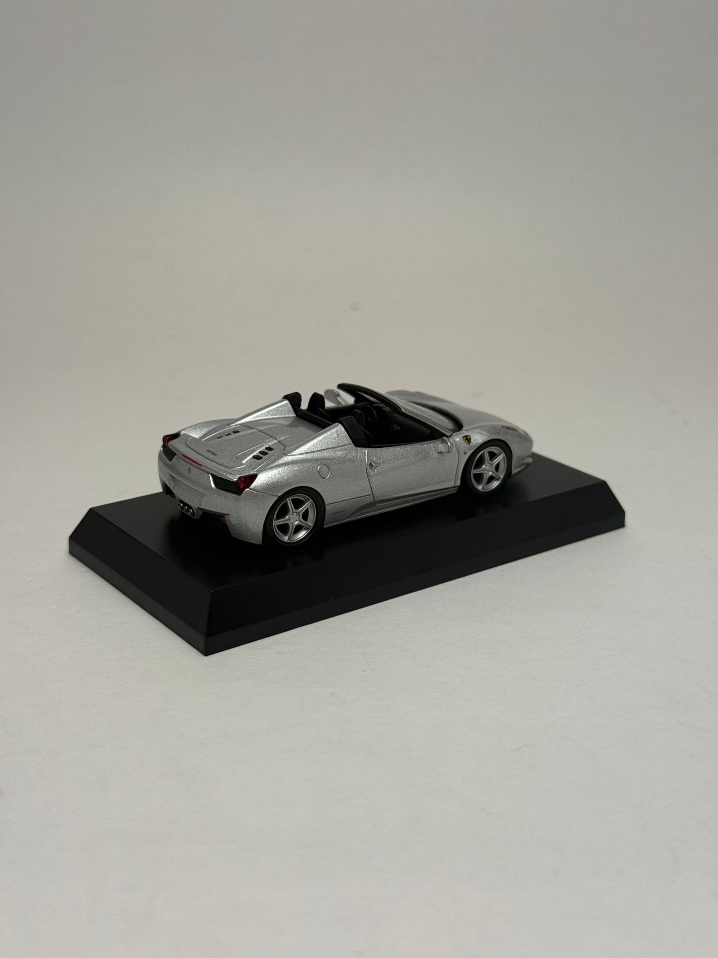 KYOSHO 1:64 Ferrari 458 Spider (Silver)