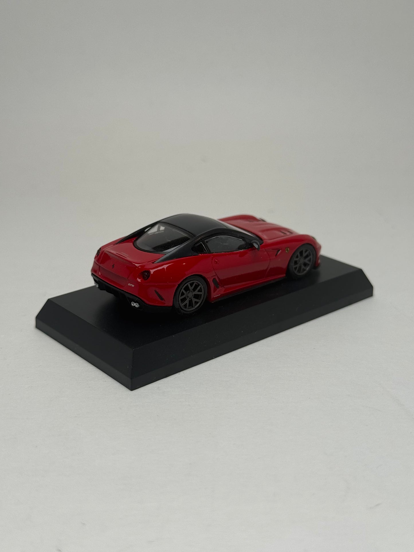 KYOSHO 1:64 Ferrari 599 GTO (Red)