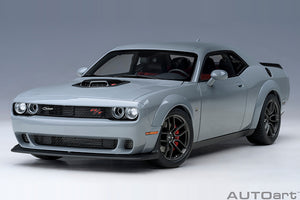 AUTOart 1:18 DODGE CHALLENGER R/T SCAT PACK WIDEBODY 2022 (SMOKE SHOW)