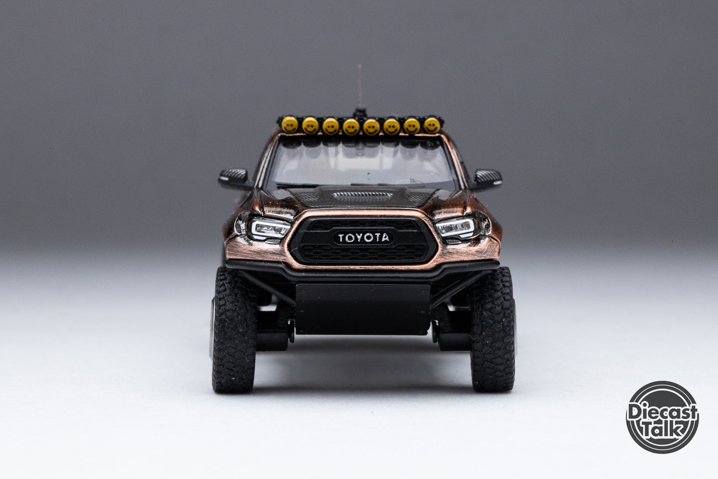 (Bundle) DiecastTalk 1/64 Toyota Tacoma Pre-Runner Bronze + Secret Car