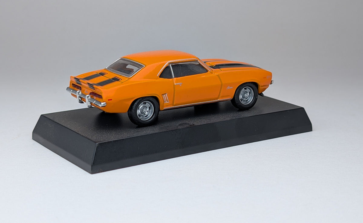 KYOSHO 1:64 USA Sports Car Minicar Collection Chevrolet Camaro Z28 (Orange and Black)