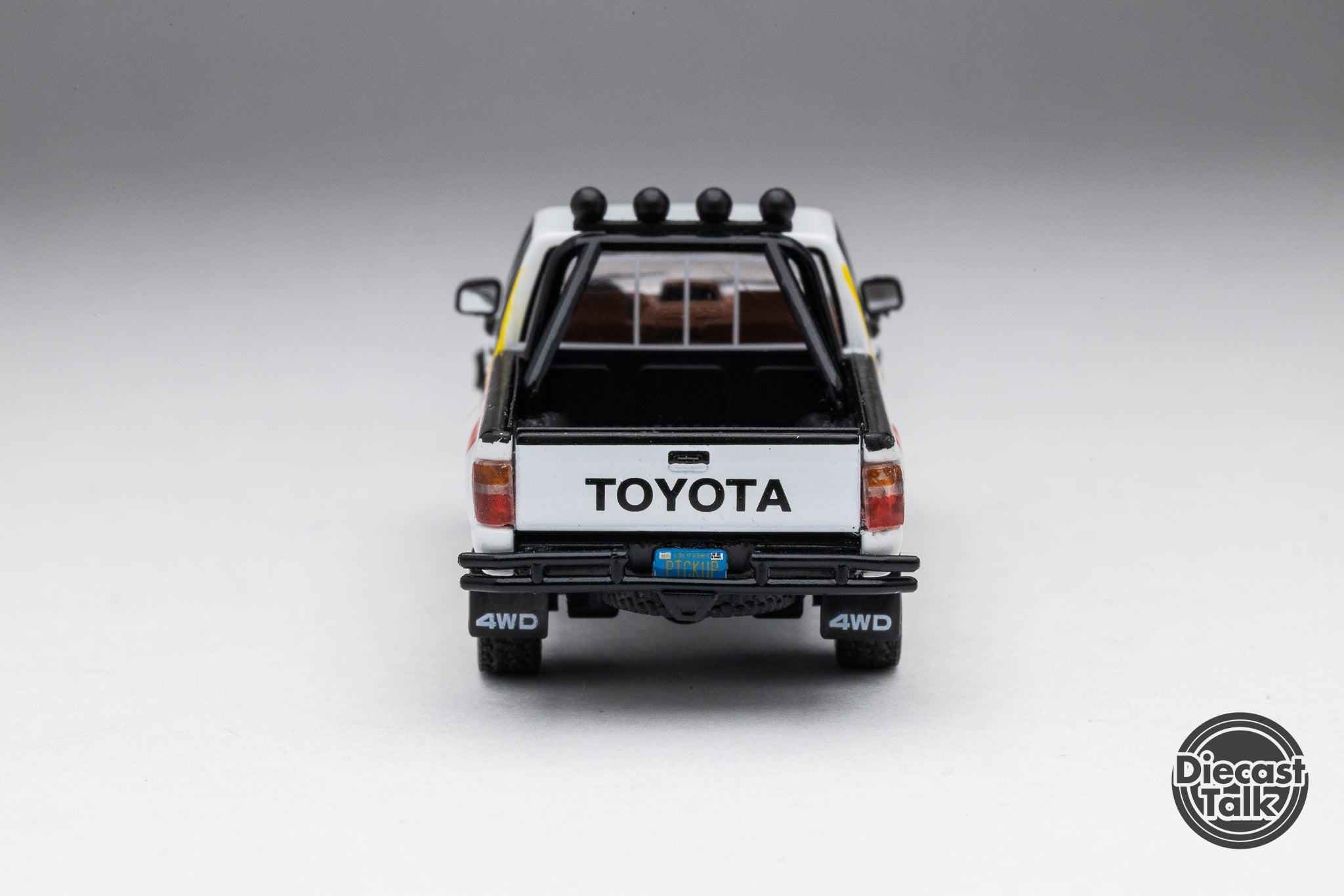 GCD DiecastTalk Exclusive 1/64 Toyota Hilux + Tacoma TRD Box set Ltd 1