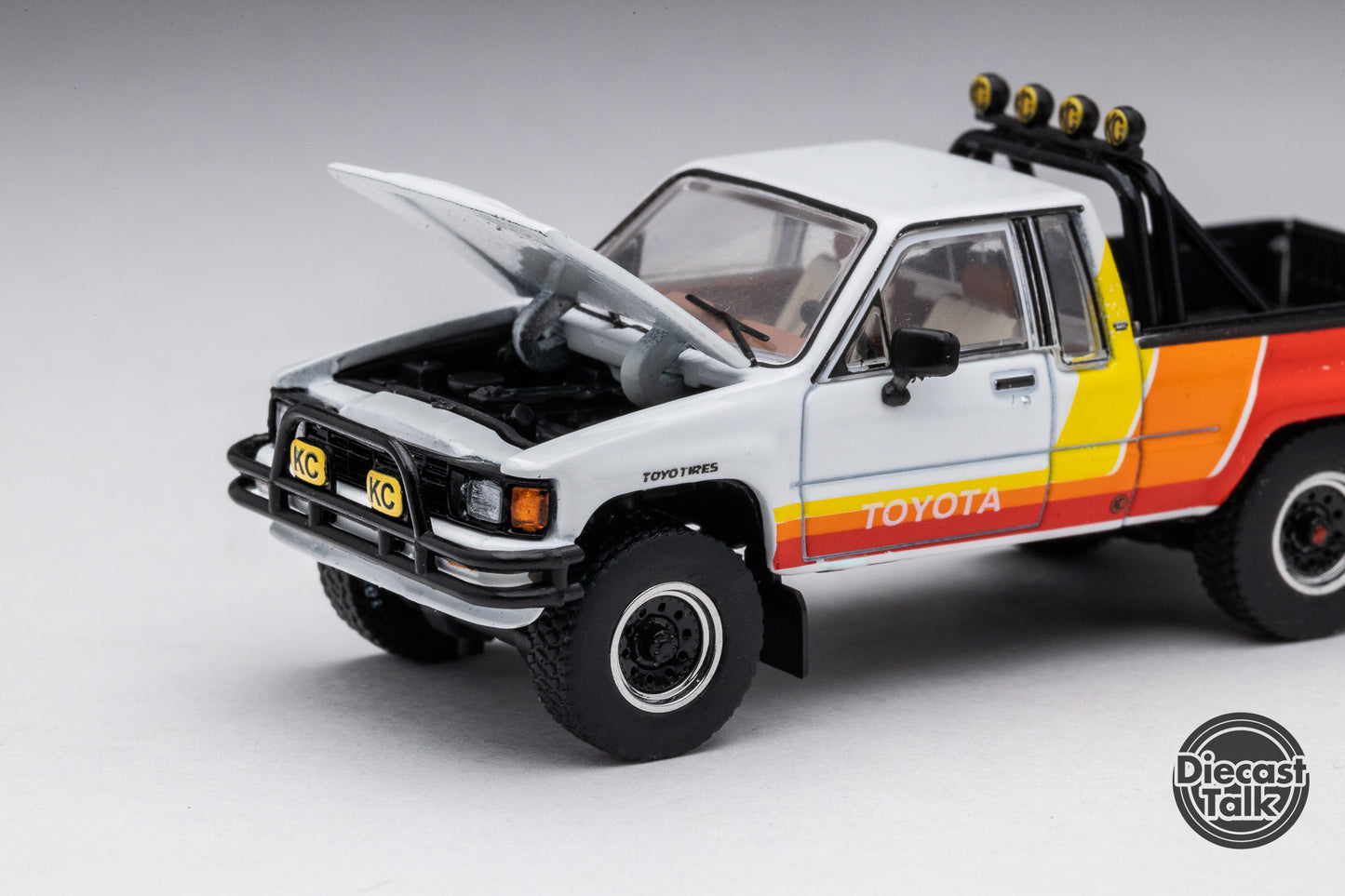 GCD DiecastTalk Exclusive 1/64 Toyota Hilux + Tacoma TRD Box set Ltd 1008 sets