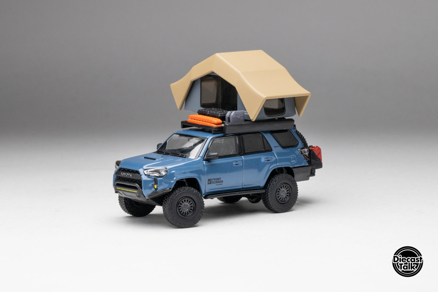 (Bundle) DiecastTalk x Front Runner 1/64 Toyota 4Runner Cavalry Blue+ Secret Car