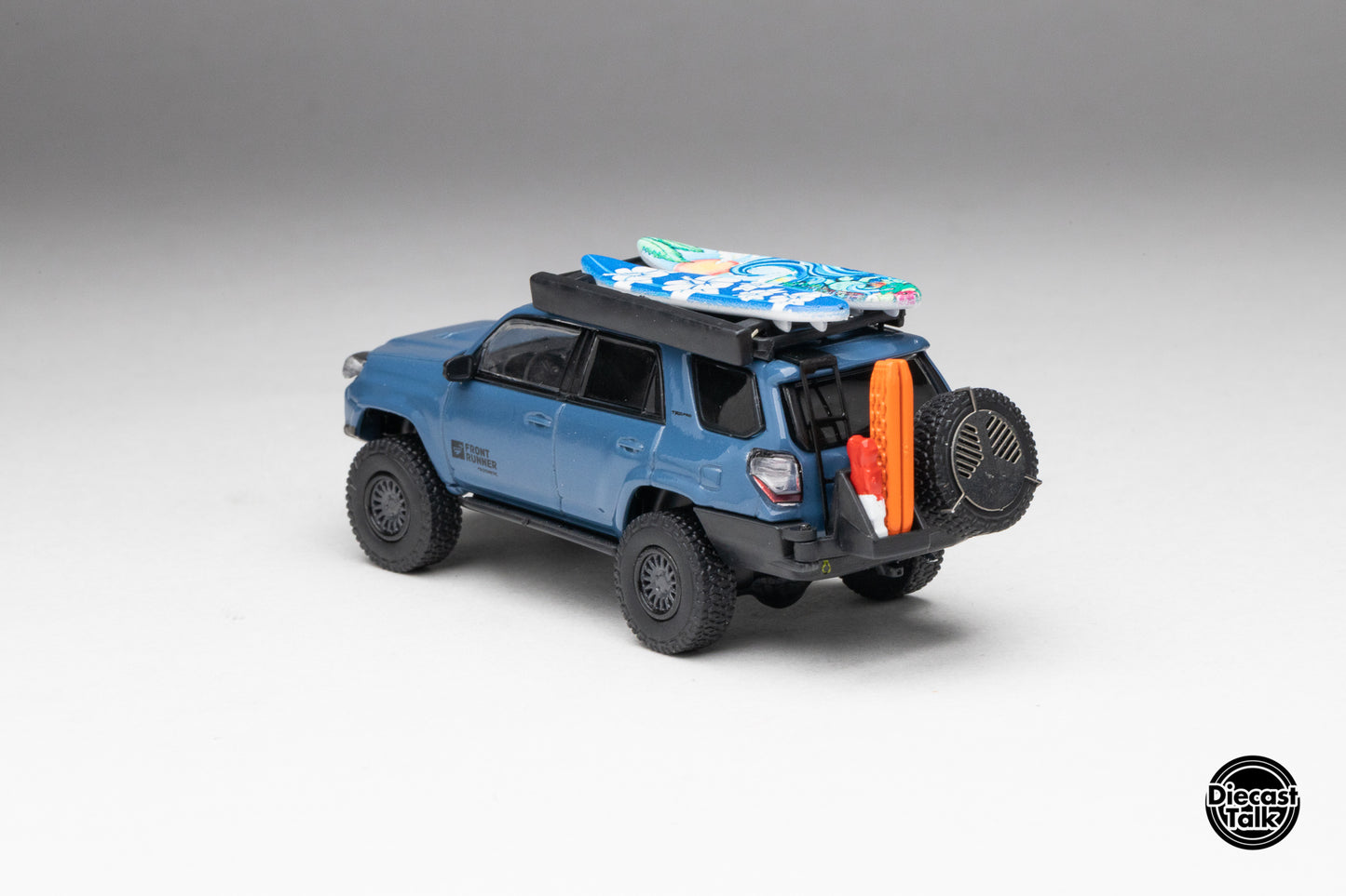 (Bundle) DiecastTalk x Front Runner 1/64 Toyota 4Runner Cavalry Blue+ Secret Car
