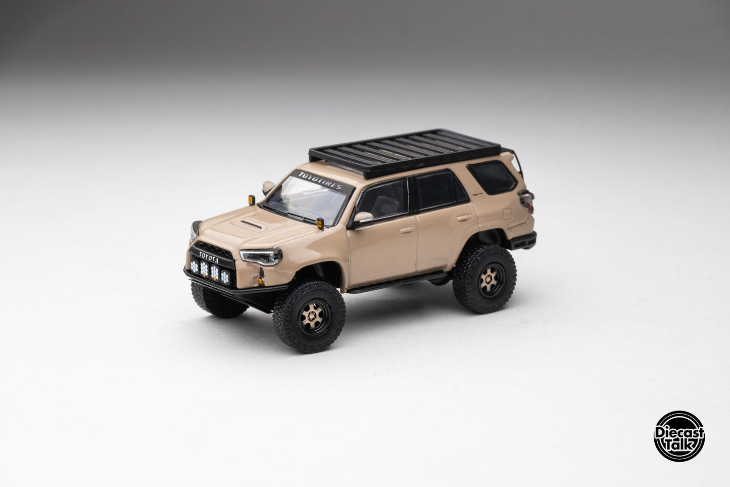 DiecastTalk Exclusive 1/64 Toyota 4Runner Pre-Runner (Madpews) with dog and accessories