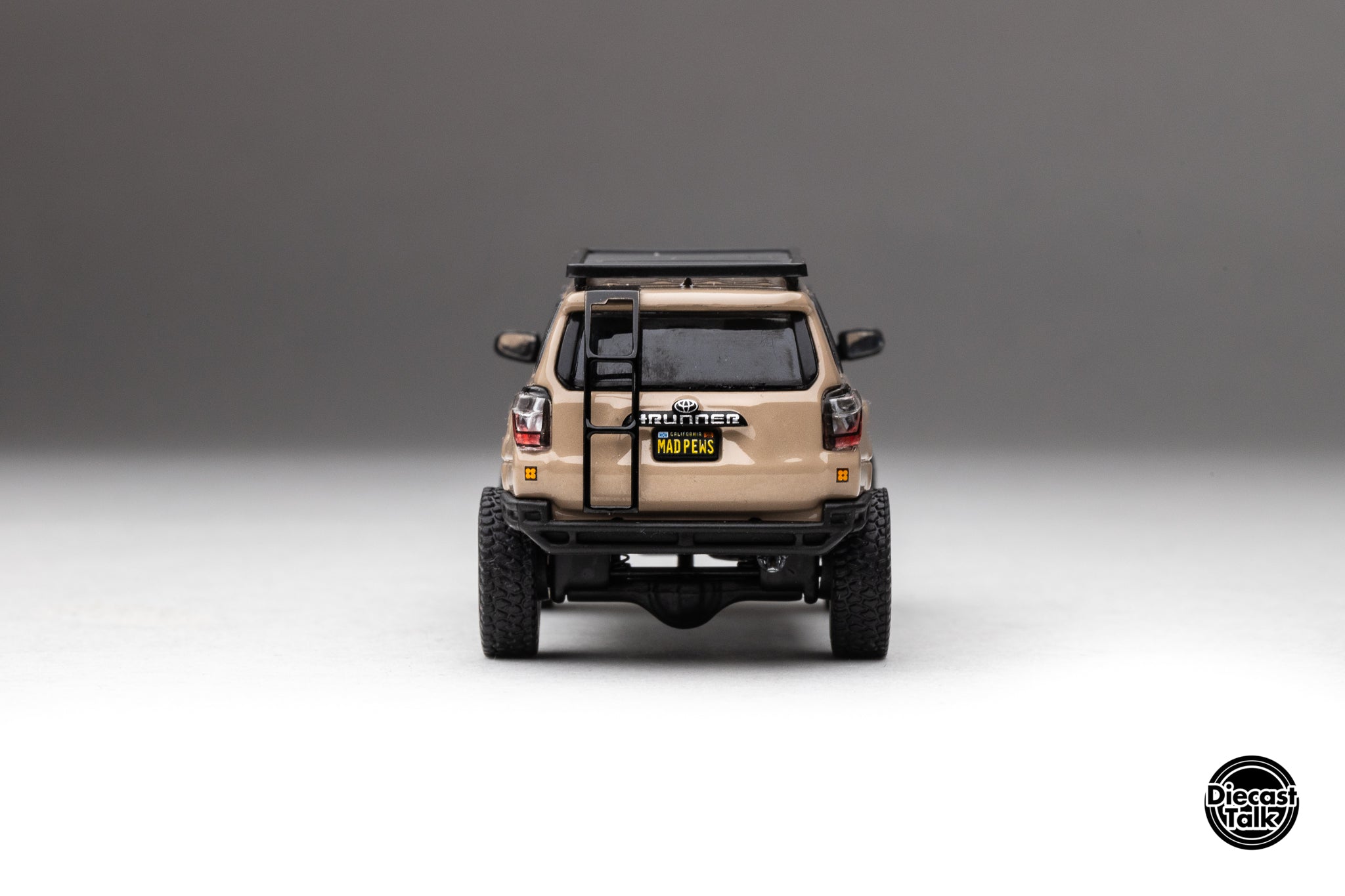 DiecastTalk Exclusive 1/64 Toyota 4Runner Pre-Runner (Madpews) with do