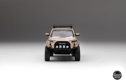 DiecastTalk Exclusive 1/64 Toyota 4Runner Pre-Runner (Madpews) with dog and accessories