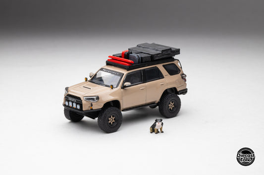 DiecastTalk Exclusive 1/64 Toyota 4Runner Pre-Runner (Madpews) with dog and accessories
