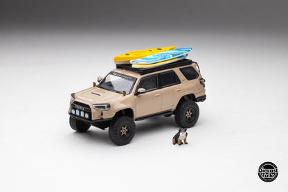 DiecastTalk Exclusive 1/64 Toyota 4Runner Pre-Runner (Madpews) with dog and accessories