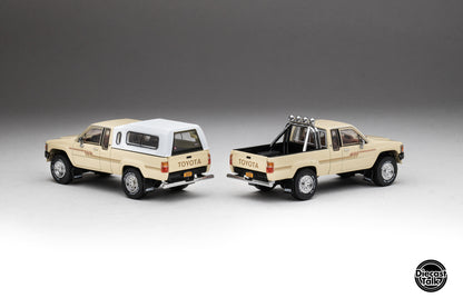 DiecastTalk Exclusive 1/64 Toyota 1985 Hilux SR5 Xtracab Beige with Accessories