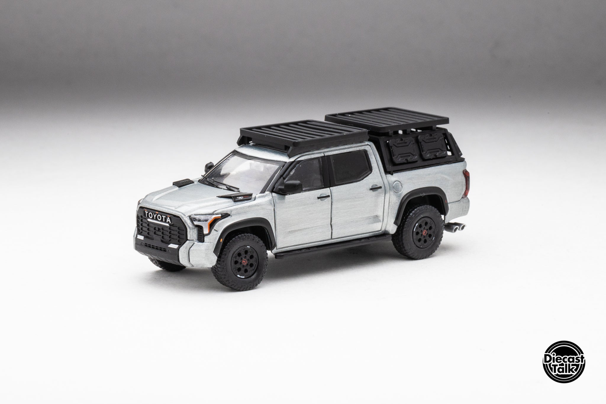 GCD トヨタ・タンドラ・オリオン アフリカ DiecastTalk Exclusive GCD 1/64 Toyota Tundra TRD PRO Lunar Rock with r