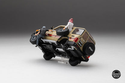 DiecastTalk Arab Exclusive GCD 1/64 Toyota Land Cruiser 70 series with figures