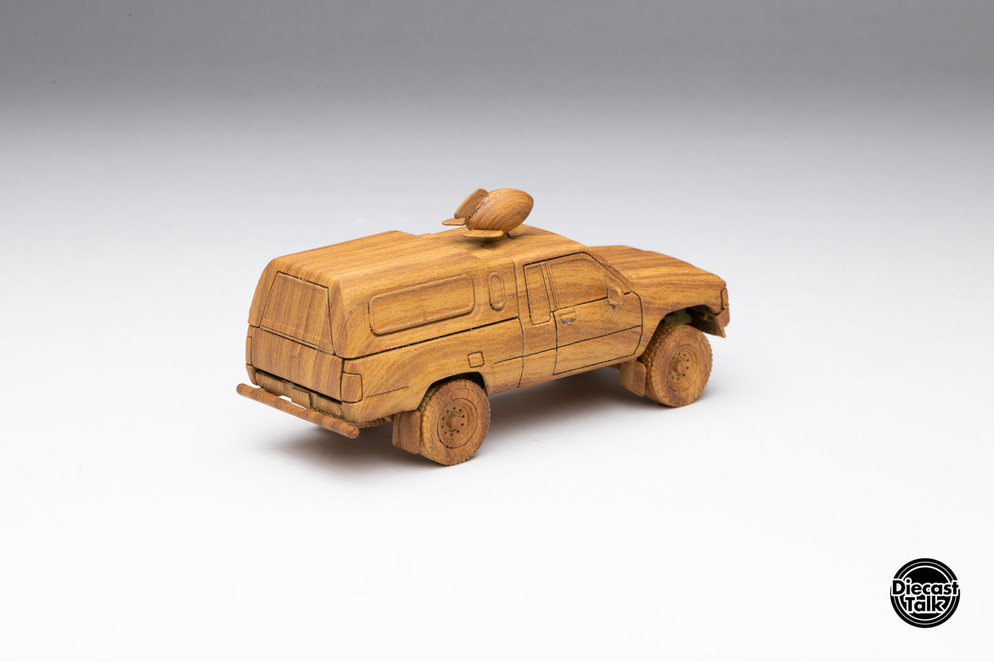 (VIP Membership 2026) GCD DiecastTalk Exclusive 1/64 Toyota Hilux SR5 4x4 Woody Edition