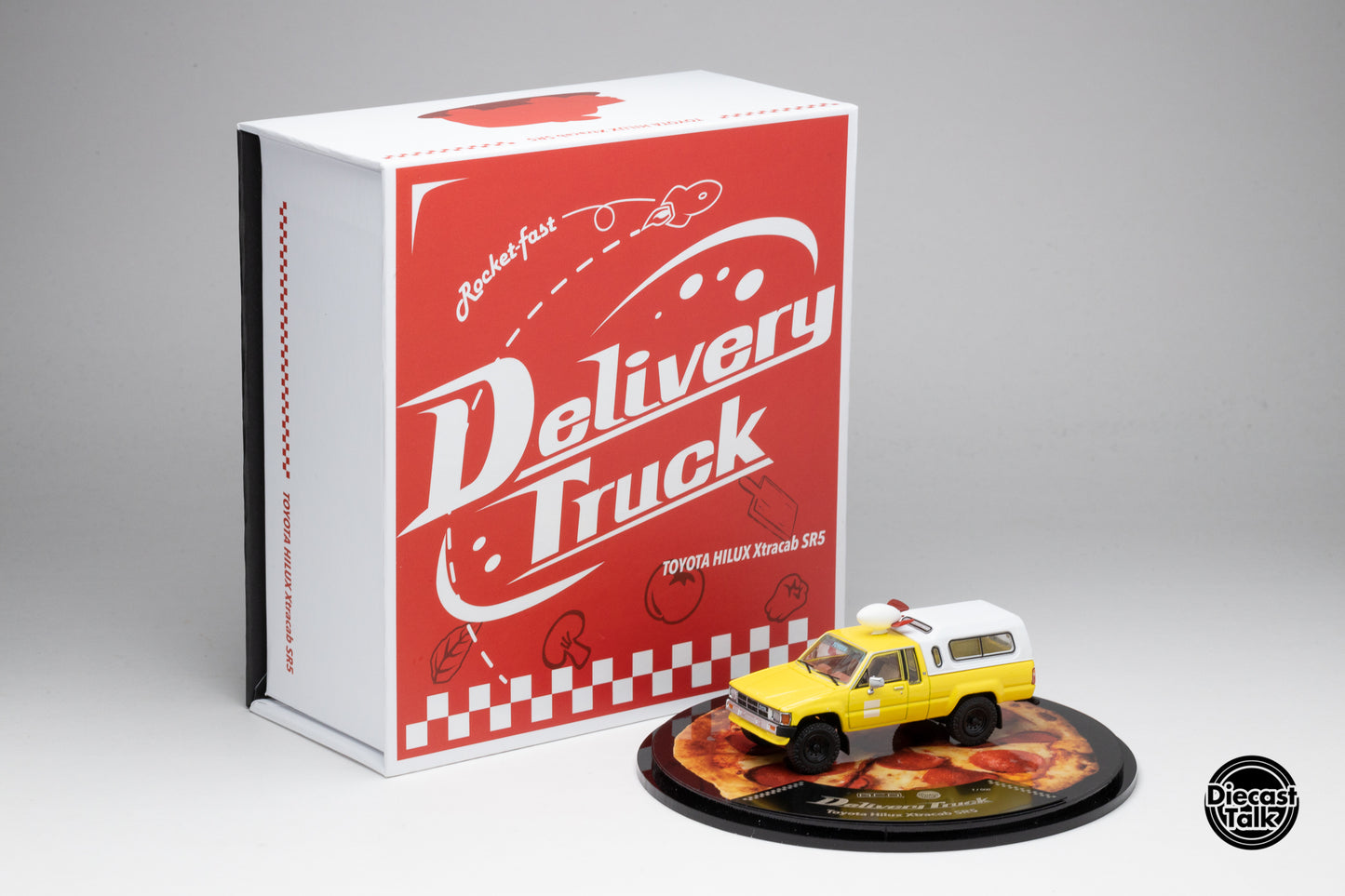 GCD DiecastTalk Exclusive 1/64 Toyota Hilux SR5 Delivery Truck