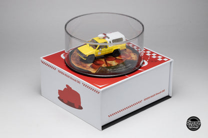 GCD DiecastTalk Exclusive 1/64 Toyota Hilux SR5 Delivery Truck