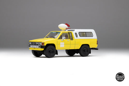 GCD DiecastTalk Exclusive 1/64 Toyota Hilux SR5 Delivery Truck