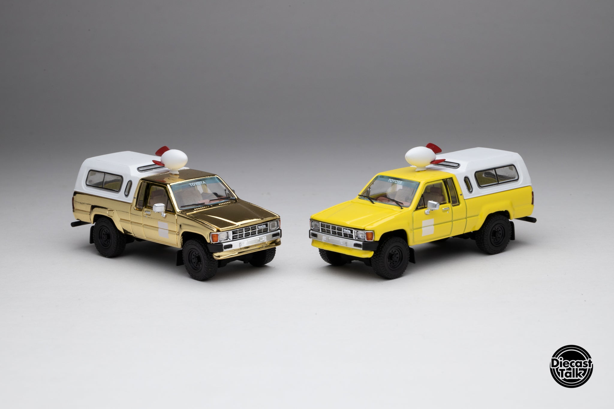GCD DiecastTalk Exclusive 1/64 Toyota Hilux SR5 Delivery Truck