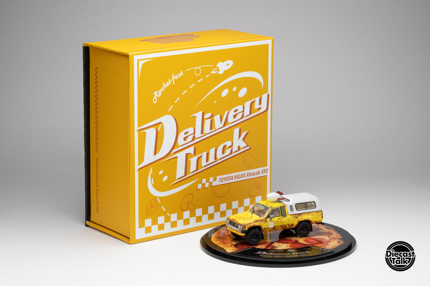 GCD DiecastTalk Exclusive 1/64 Toyota Hilux SR5 Delivery Truck